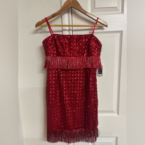 SAYLOR Caitriona Mini Dress in Ruby Size S - Picture 8 of 8